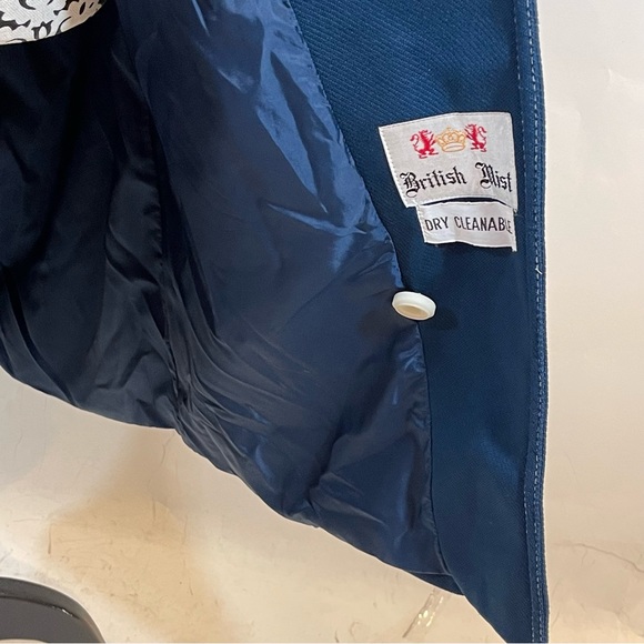 British Mist Vintage Trench Coat - Picture 14 of 16